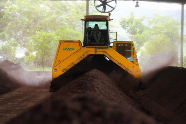 Anh 1 16892427785451875476320